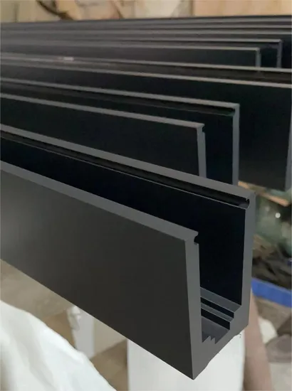 Color negro Balustrada de aluminio Aluminio Baseshoe U Bannel Perfil
